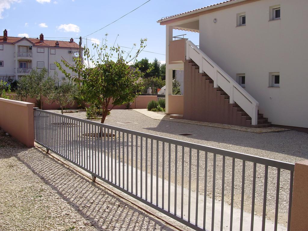 Apartments Ruzmarin Vrsi Esterno foto